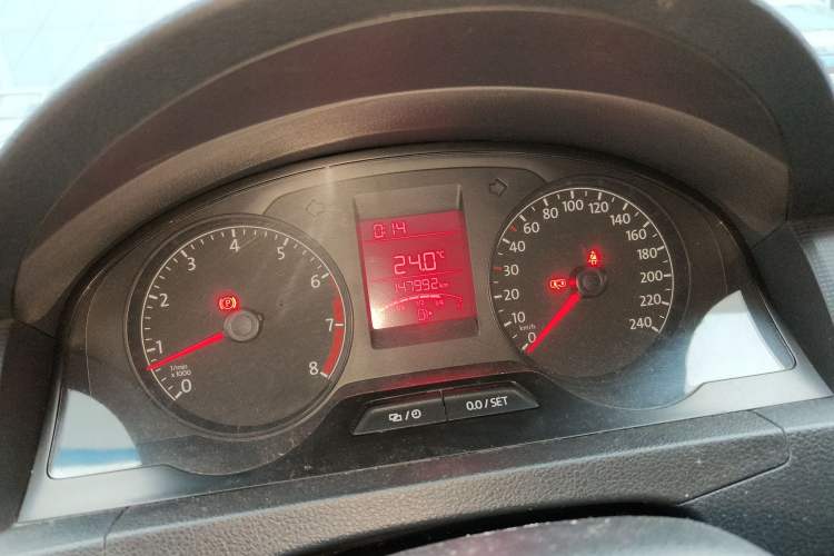 Used Volkswagen Santana 2015 1.4L Manual Fashion Edition
