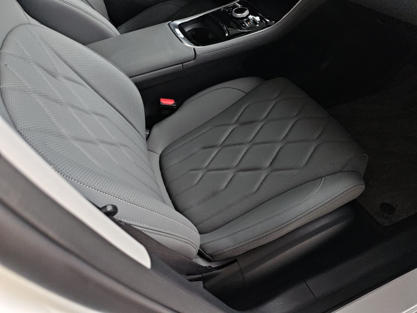 Geely Galaxy A7 2025 Model EM-i 150km Long-Distance Edition — снимка 19
