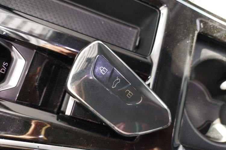 Used Volkswagen Lamando 2022 Lavida L 280TSI DSG Cool & Spicy Edition Vehicle Key