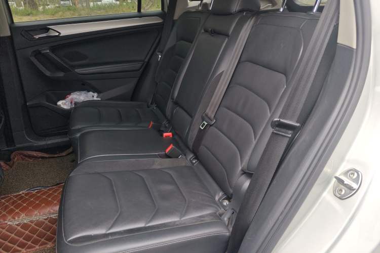 Used Volkswagen Tiguan L 2017 330TSI Automatic Two-Wheel Drive Luxury Edition