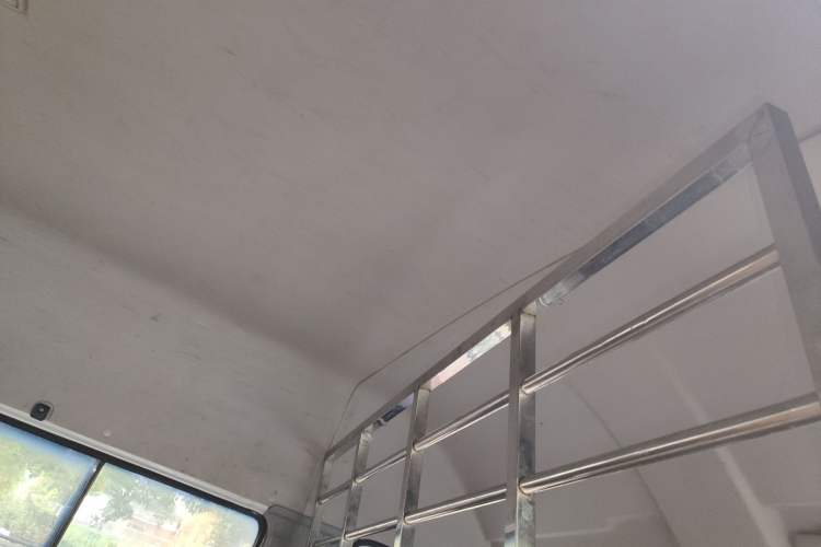 Used Iveco Daily 2017 2.5T A35 Passenger Van 5-7 Seats Model 47Z5 Headliner