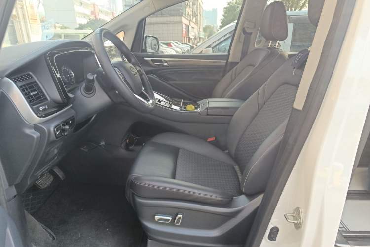 Used GAC Trumpchi M8 2023 Lingxiu Series 390T Luxury Edition
