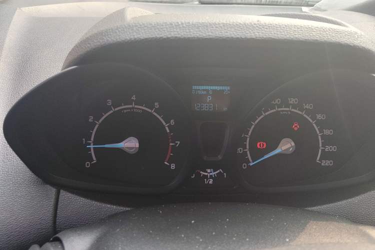 Used Ford EcoSport 2013 1.5L Automatic Fashion Model
