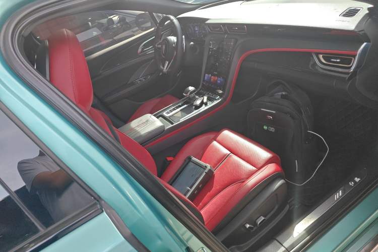 Used Hongqi H6 2023 2.0T ZhiShang Version Right Front Seat