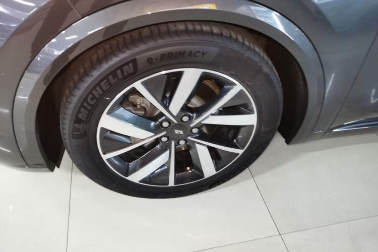 Used Li Auto L8 2023 Pro Model