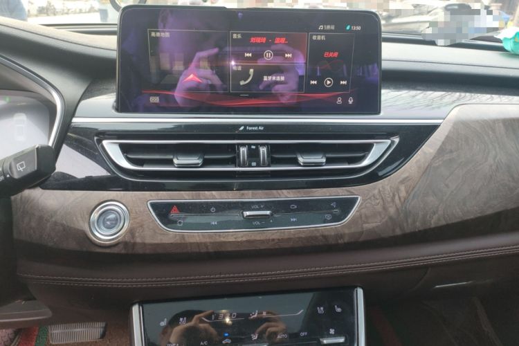 Used CHANGAN CS75 2018 280T Automatic Luxury Edition China V Standard Audio And AC Panel