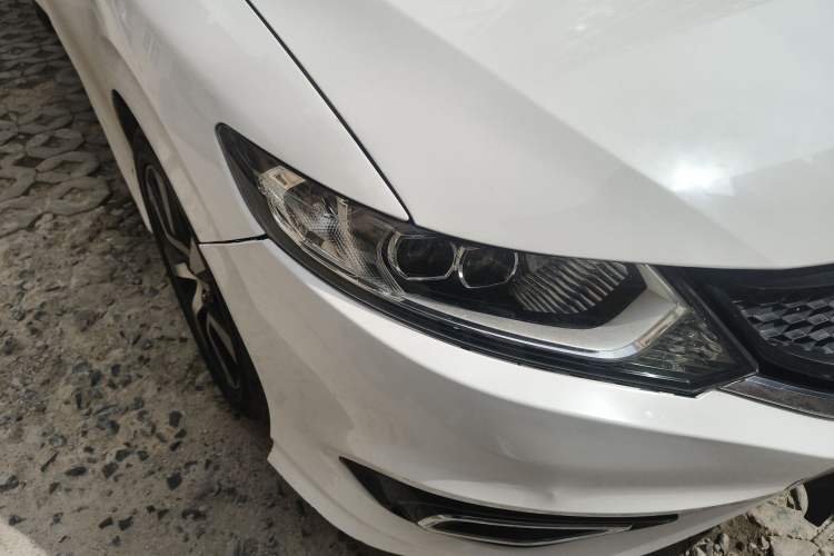 Used Honda Jade 2013 1.8L CVT Luxury Edition 5 seats