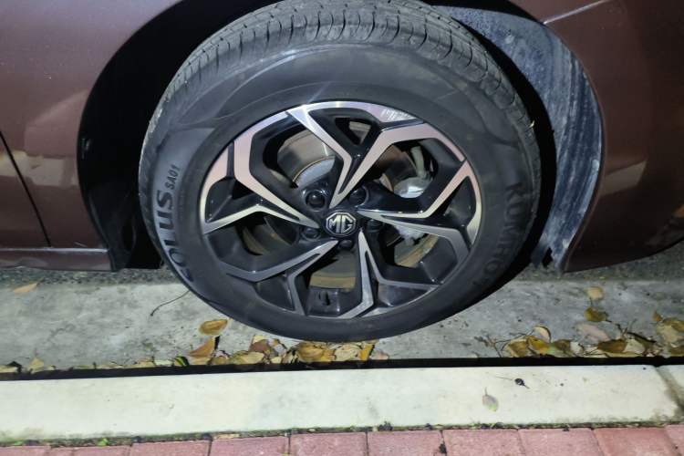 Used MG 5 2023 180 DVVT Manual Luxury Edition