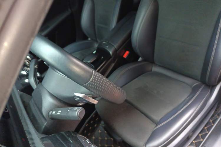 Used Mercedes-Benz A-Class 2019 A 200 L Sport Sedan First Edition Special Edition Left Front Seat