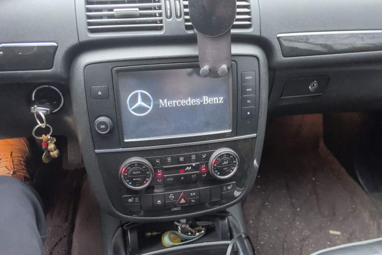 Used Mercedes-Benz R-Class 2017 R 320 4MATIC Business Edition Prestige Model