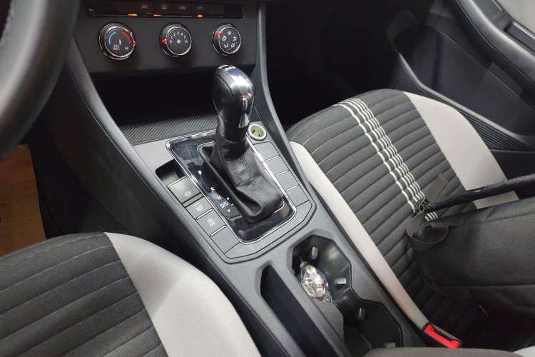 Used Volkswagen Bora 2024 200TSI DSG Comfort Edition Gear Lever