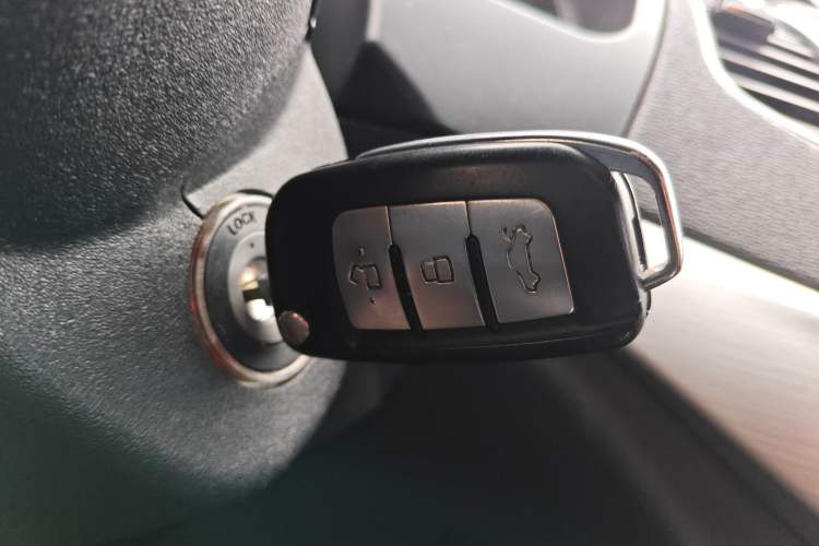 Used Geely Auto Vision 2017 1.5L Manual Happiness Edition