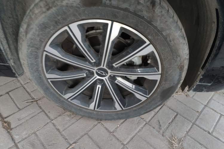 Used Chery Tiggo 9 2023 2.0T Dual-Clutch Two-Wheel Drive Leading Edition 5 Seats
