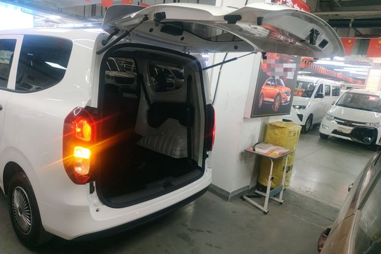 Used Wuling Hongguang New Energy 2024 All-Electric Model 300KM Standard Version
