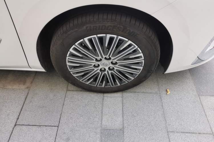 Used Buick GL8 New Energy 2024 Lu Zun Deluxe Edition 7-Seater
