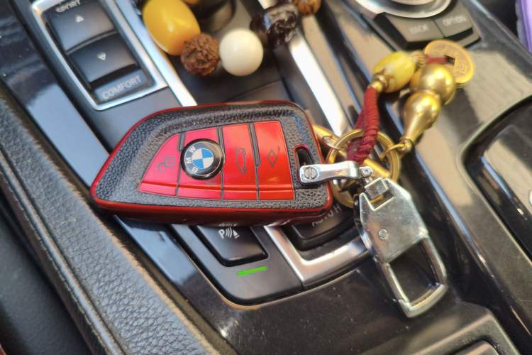 Used BMW 5 Series 2013 520Li Elegant Edition
