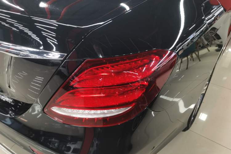 Used Mercedes-Benz E-Class 2018 Facelift E 200 L Sport Edition