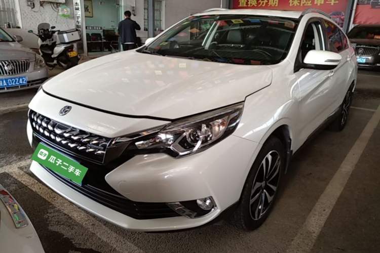 Used Venucia T90 2017 2.0L CVT Smart Edition Guazi used car, China used car export, Used car for sale, Used  cars, Cheapest cars for sale