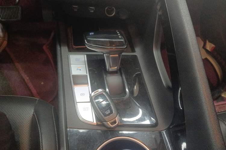 Used Hyundai Elantra 2022 1.5L CVT LUX Prestige Edition