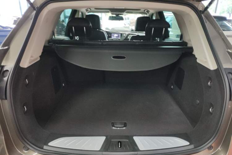 Used Buick Envision 2019 20T Two-Wheel Drive Elite Version China V Standard Trunk