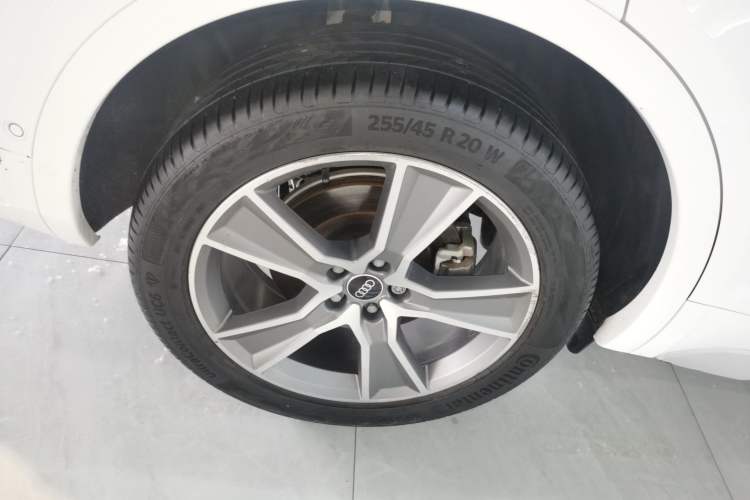 Used Audi Q5L 2022 45T Luxury Dynamic Model
