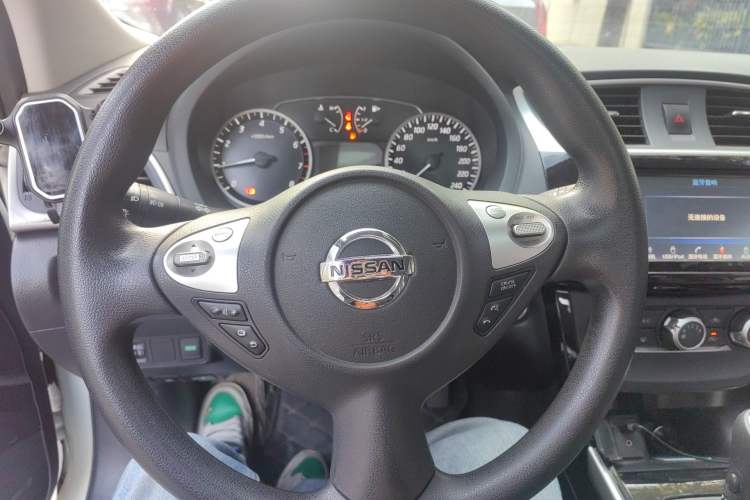 Used Nissan Sylphy 2016 Classic 1.6 XL Automatic Luxury Edition Steering Wheel