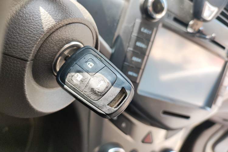 Used Chevrolet Aveo Sonic 2011 Sedan 1.4L MT SL Vehicle Key