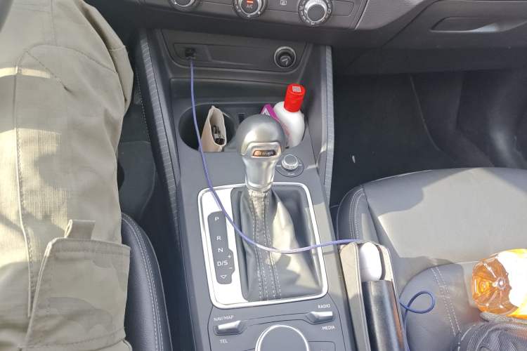 Used Audi Q2L 2022 35 TFSI Advanced Style Edition Gear Lever