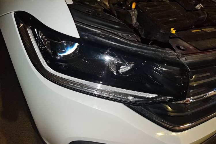 Used Volkswagen Tacqua 2021 1.5L Automatic Yue Zhi Lian Edition Right Front Headlight