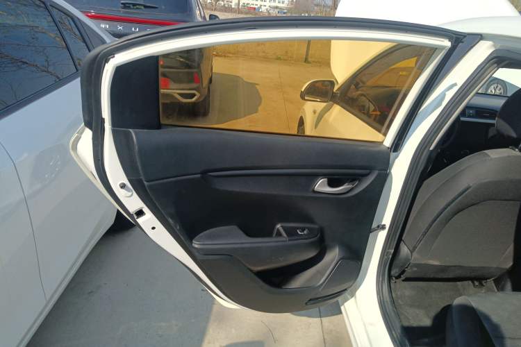 Used Kia K2 2017 Sedan 1.4L Automatic GLS