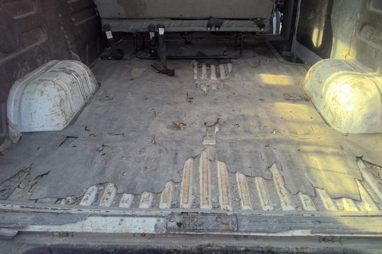 Used Iveco Turin 2009 2.5T-A32 Base Version
