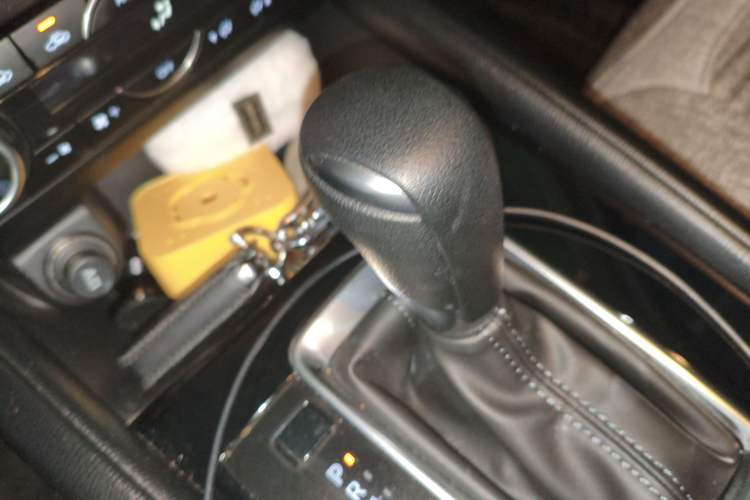 Used Mazda CX-5 2022 2.0L Automatic Two-Wheel Drive Comfort Version Gear Lever