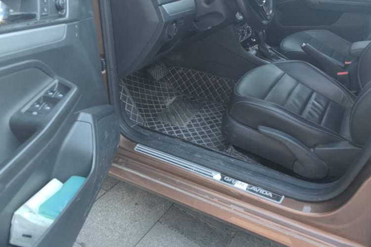 Used Volkswagen Gran Lavida 2017 180TSI DSG Comfort Edition
