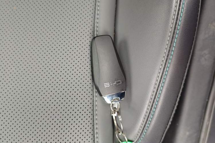 Used BYD Qin L 2025 DM-i Smart Drive 120KM Superior Model
