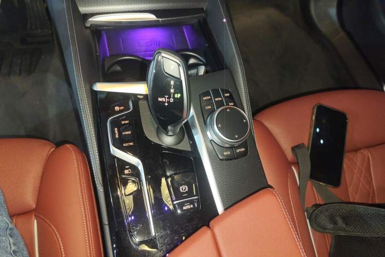 Used BMW 5 Series New Energy 2022 Second Facelift 535Le Pioneer Edition M Sport Package
