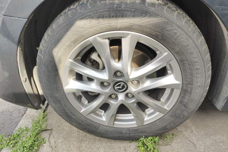 Used Mazda 3 Axela 2014 Sedan 1.5L Automatic Comfort Model Left Front Wheel Hub