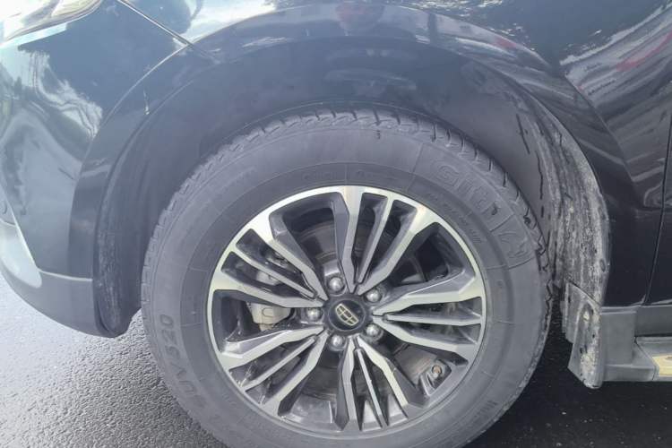Used Geely Auto Vision X6 2016 1.3T CVT Flagship Model
