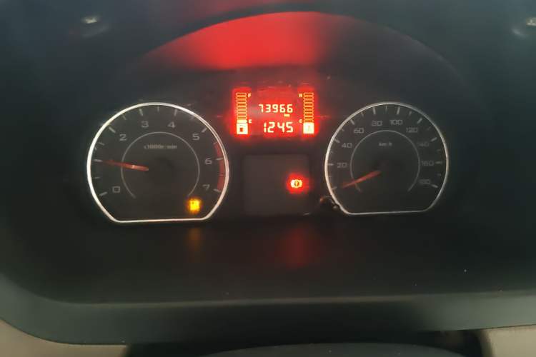 Used Wuling Rongguang V 2019 1.5L Window-Sealed Utility Model China VI LAR Instrument Cluster