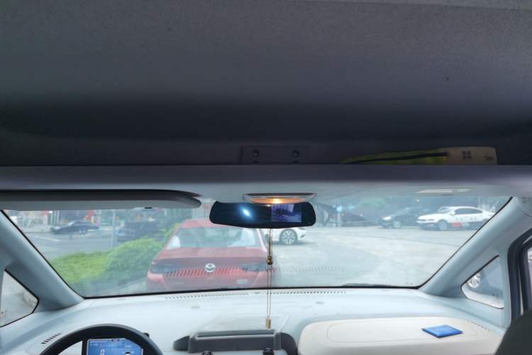 Used SAIC MAXUS Dana V1 2024 V1 Short Wheelbase Low-Roof Multi-Function Version (51 kWh) Headliner