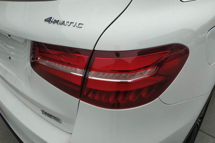 Used Mercedes-Benz GLC 2019 GLC 260 L 4MATIC Dynamic Model Exterior 6