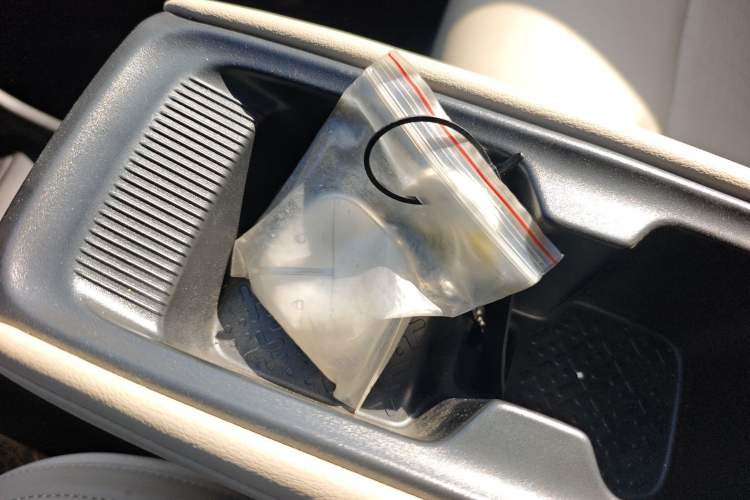 Used Wuling Bingo PLUS 2024 330 km Range Five-Seater Version Vehicle Key