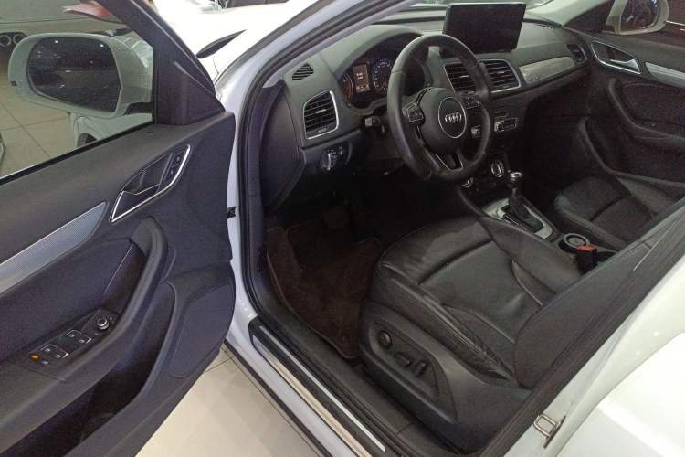 Used Audi Q3 2015 35 TFSI quattro Technology Edition
