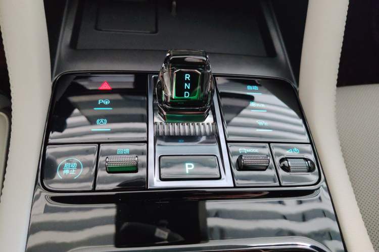 Used BYD Song PLUS New Energy 2025 EV Smart Drive Edition 605km Flagship Model
