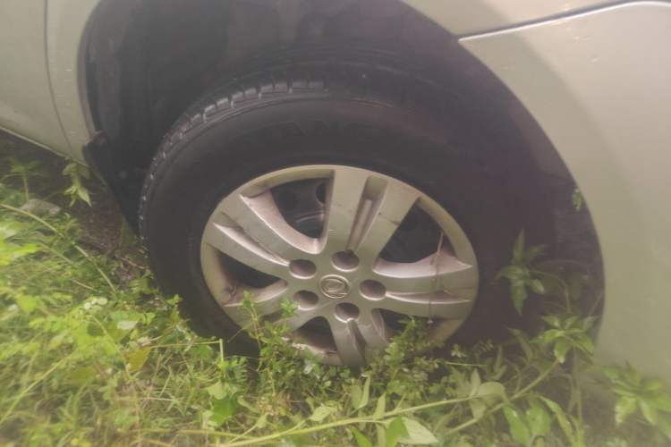 Used FORTHING Lingzhi 2017 V3 1.5L 5-Seater Special Offer Model