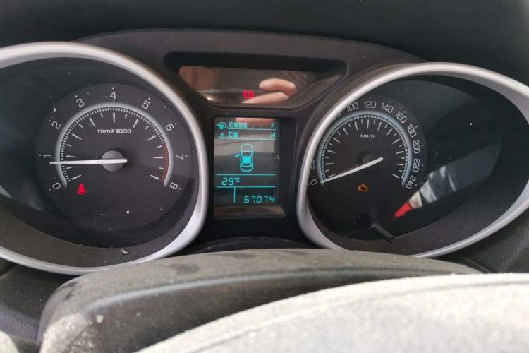 Used GAC Trumpchi GS5 2012 2.0L Manual Two-Wheel Drive Comfort Edition Instrument Cluster