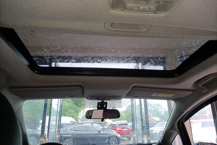 Used Honda Fit 2016 1.5L LXS CVT Comfort Sunroof Version Headliner