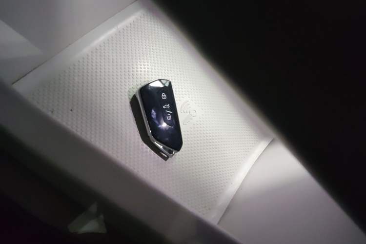 Used Volkswagen Tavendor 2023 380TSI Four-Wheel Drive R-Line Cruise Edition
