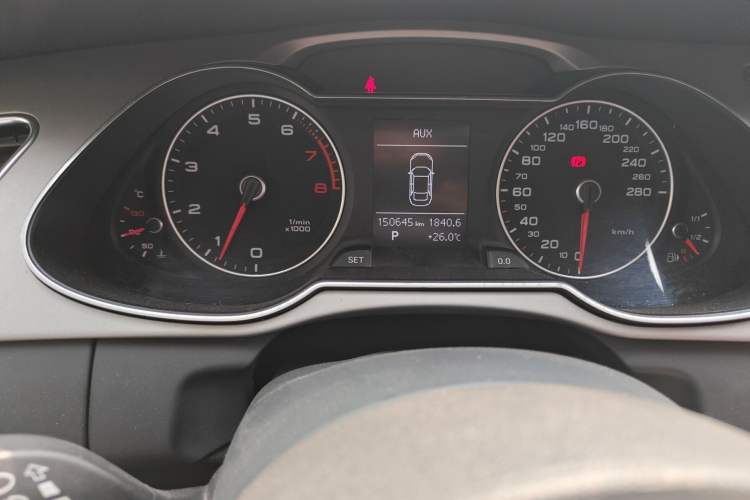 Used Audi A4L 2015 35 TFSI Millionth Anniversary Intelligent Edition Odometer Close Up