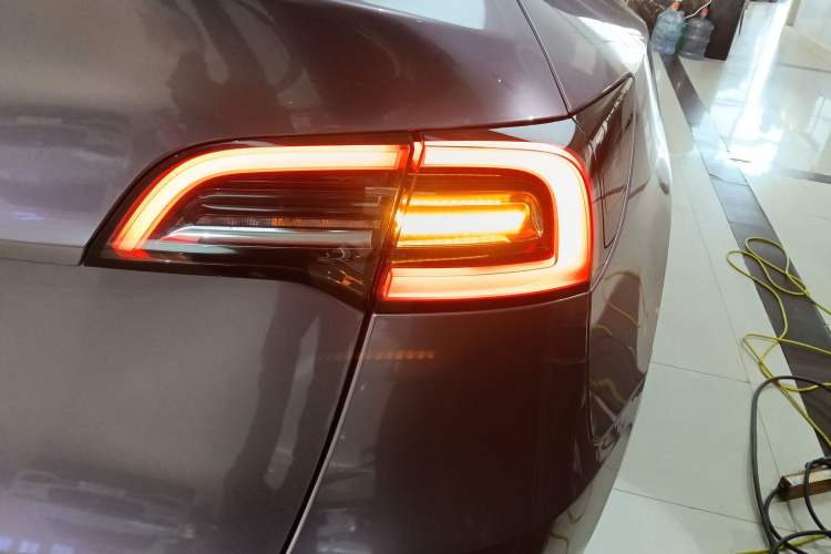 Used Tesla Model Y 2023 Rear-Wheel-Drive Version