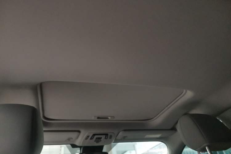 Used Toyota SIENNA 2024 2.5L Hybrid Comfort Edition